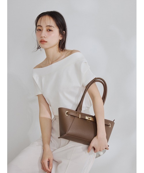 FRAY I.D(フレイアイディー)の「2wayオフショルカットソー/ウォッシャブル(Tシャツ/カットソー・レディース・その他/ネイビー/ホワイト/レッド・F)」の19枚目の写真