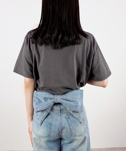 CLOTHY（クロシィ）の「【男女兼用で着れるユニセックスアイテム★】メンズ さらさら 天竺 ワンポイント 刺繍 半袖 Ｔシャツ（Tシャツ/カットソー・メンズ・ブラック/ネイビー/グレイッシュベージュ/チャコールグレー/グレー/オフホワイト/ブルー/チャコールアッシュ/ブラック系その他・MEDIUM）」の14枚目の写真