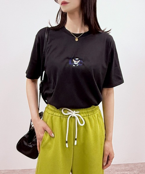 CLOTHY（クロシィ）の「【男女兼用で着れるユニセックスアイテム★】メンズ さらさら 天竺 ワンポイント 刺繍 半袖 Ｔシャツ（Tシャツ/カットソー・メンズ・ブラック/ネイビー/グレイッシュベージュ/チャコールグレー/グレー/オフホワイト/ブルー/チャコールアッシュ/ブラック系その他・MEDIUM）」の21枚目の写真
