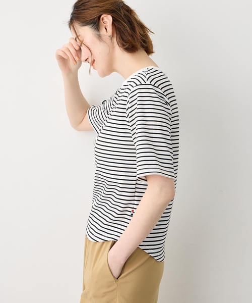 Petit Honfleur（プチオンフルール）の「カップ付ボーダーTシャツ【取り外し可能カップ付き】（Tシャツ/カットソー・レディース・アイボリー/グレー・M/L）」の3枚目の写真