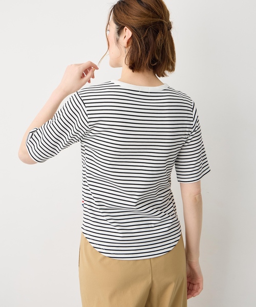 Petit Honfleur（プチオンフルール）の「カップ付ボーダーTシャツ【取り外し可能カップ付き】（Tシャツ/カットソー・レディース・アイボリー/グレー・M/L）」の4枚目の写真