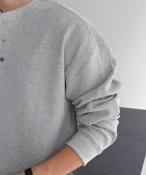 NOWLE(ノウル)の「【NOWLE】3ボタン ヘンリーネック リブ ロンT / ワッフル サーマル(Tシャツ/カットソー・メンズ・ブラック/グレー・MEDIUM/LARGE/X-LARGE)」の15枚目の写真
