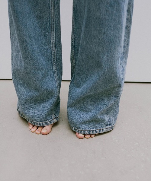TODAYFUL(トゥデイフル)の「Cary's Denim(デニムパンツ・レディース・サックスブルー・26inch/25inch/24inch/23inch)」の16枚目の写真