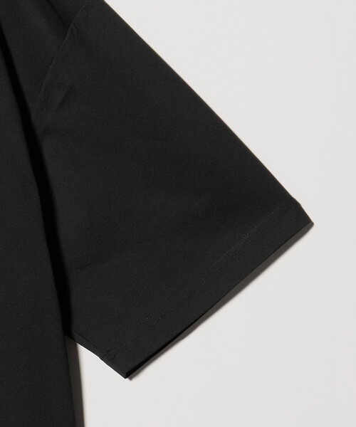 UNITED ARROWS GOLF(ユナイテッドアローズゴルフ)の「メンズ フォト モックネック シャツ(Tシャツ/カットソー・メンズ・ホワイト/ブラック・L/M/XL)」の12枚目の写真
