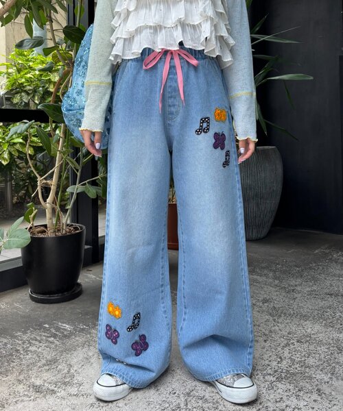 HELLO.SANFRANCISCO(ハローサンフランシスコ)の「【HELLO.SANFRANCISCO/ハローサンフランシスコ】ワッペン付ワイドデニム(デニムパンツ・レディース・サックスブルー/ブルー・MEDIUM/SMALL)」の4枚目の写真