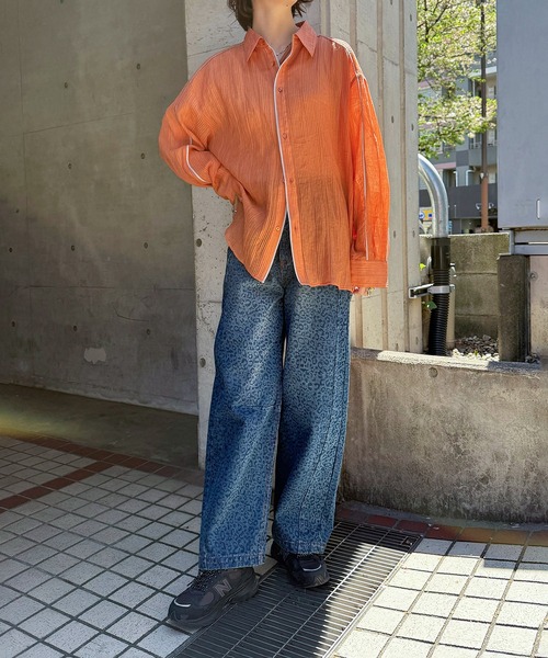 DOUBLE NAME(ダブルネーム)の「長袖シアーパイピングシャツ(シャツ/ブラウス・レディース・オレンジ/オフホワイト/グリーン・FREE)」の12枚目の写真