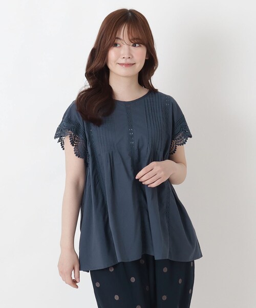 one'sterrace(ワンズテラス)の「レース ピンタック ノースリーブブラウス(シャツ/ブラウス・レディース・ネイビー系5/ブラック系8/グリーン系その他6・02)」の3枚目の写真