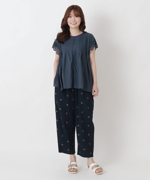 one'sterrace(ワンズテラス)の「レース ピンタック ノースリーブブラウス(シャツ/ブラウス・レディース・ネイビー系5/ブラック系8/グリーン系その他6・02)」の6枚目の写真