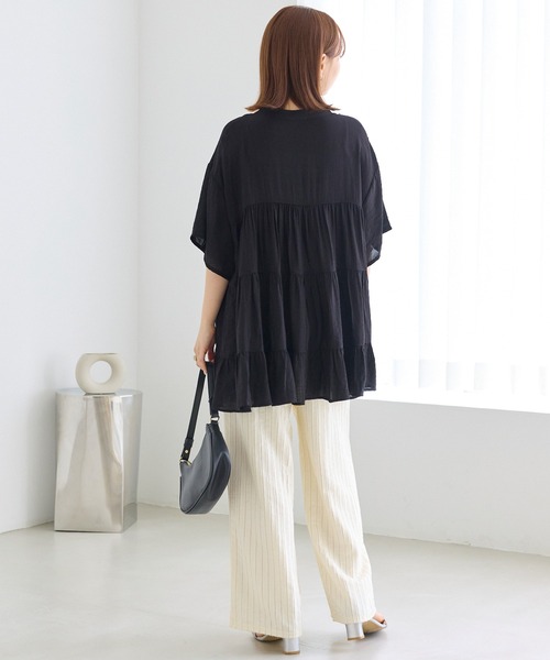 LAVEANGE（ラビアンジェ）の「切替ティアードチュニックブラウス（シャツ/ブラウス・レディース・ブラック/グリーン/ブラウン・M/5L/4L/3L/LL）」の21枚目の写真