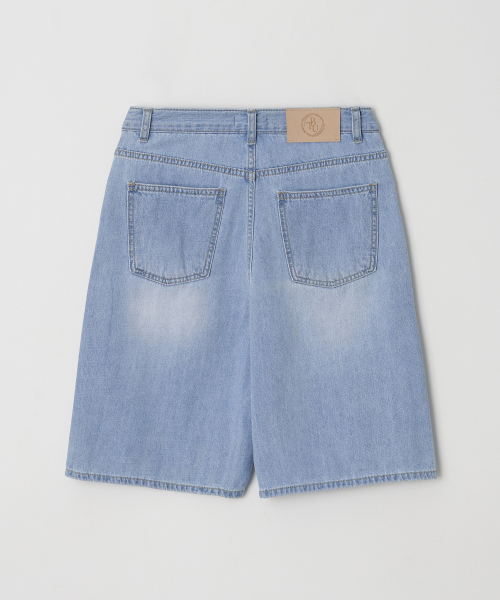 BUTTON UP(ボタンアップ)の「ベーシックウォッシュドバミューダ5部デニムパンツ(その他パンツ・レディース・その他・LARGE/MEDIUM/SMALL)」の3枚目の写真