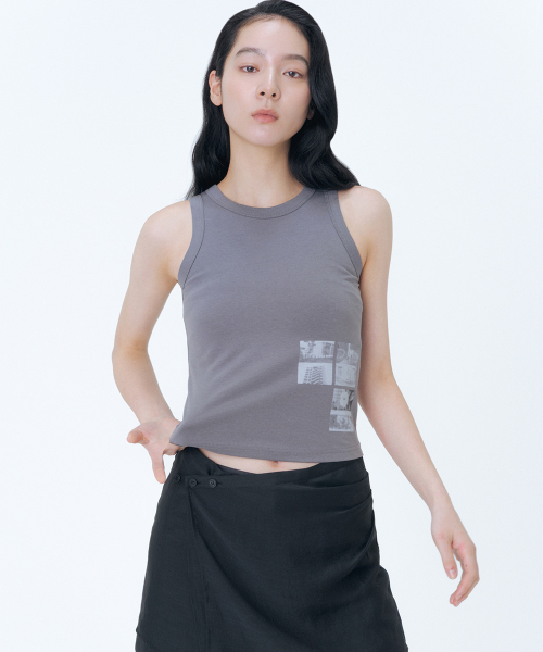 Miseki SEOUL(ミセキソウル)の「Photo album graphic sleeveless CHARCOAL(Tシャツ/カットソー・レディース・その他・1/2)」の1枚目の写真