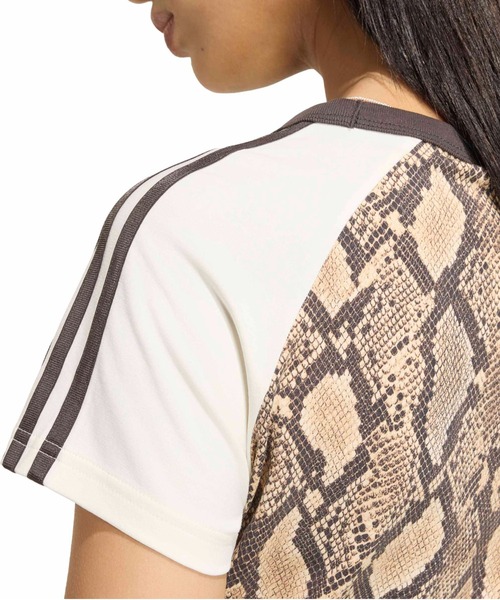 adidas（アディダス）の「adidas SNAKE PRINT CALI TEE / アディダス スネーク プリント カリ Tシャツ（Tシャツ/カットソー・レディース・ベージュ・S/M/L）」の6枚目の写真