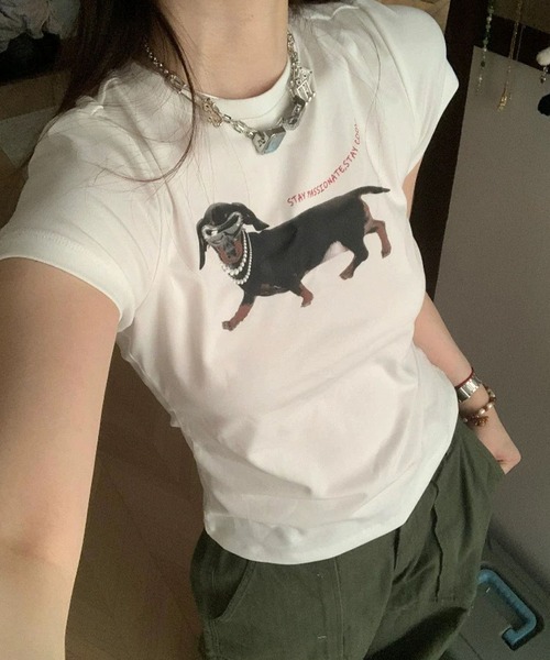meJane(ミージェーン)の「犬モチーフ クルーネックTシャツ(Tシャツ/カットソー・レディース・霜降りグレー/ホワイト・FREE)」の2枚目の写真