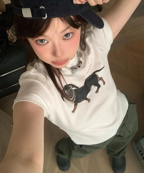 meJane(ミージェーン)の「犬モチーフ クルーネックTシャツ(Tシャツ/カットソー・レディース・霜降りグレー/ホワイト・FREE)」の4枚目の写真