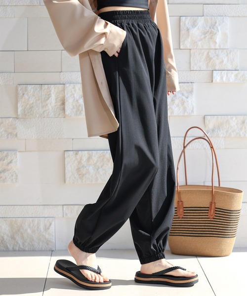 TeddyShop(テディショップ)の「【UVカット率99%以上/UPF50+/接触・急速冷感/水陸両用/大きいサイズ有】裾ゴム テーパードラッシュガードパンツ レディース(ラッシュガード・レディース・ブラック/カーキ/ホワイト/ダークグレー・L/LL/M/S)」の8枚目の写真