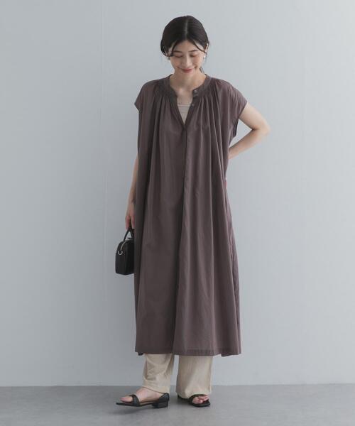 URBAN RESEARCH DOORS(アーバンリサーチドアーズ)の「コットンボイルギャザーフレンチワンピース(ワンピース・レディース・ブラック/グリーン系その他/グレー系その他・FREE)」の16枚目の写真