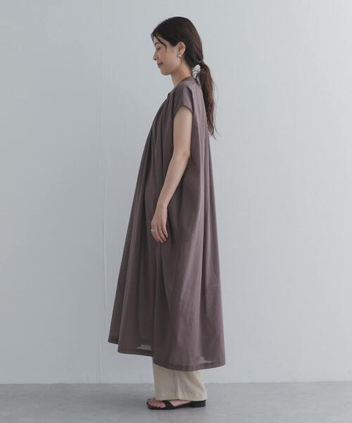 URBAN RESEARCH DOORS(アーバンリサーチドアーズ)の「コットンボイルギャザーフレンチワンピース(ワンピース・レディース・ブラック/グリーン系その他/グレー系その他・FREE)」の21枚目の写真