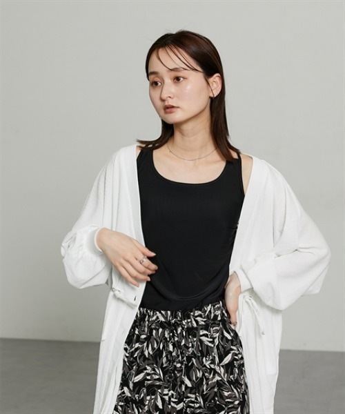 nissen(ニッセン)の「ラッシュガードキャミソール(UVカット・吸汗速乾・接触冷感・ストレッチ)(ラッシュガード・レディース・チャコール/ブラック・LL/L/M)」の3枚目の写真