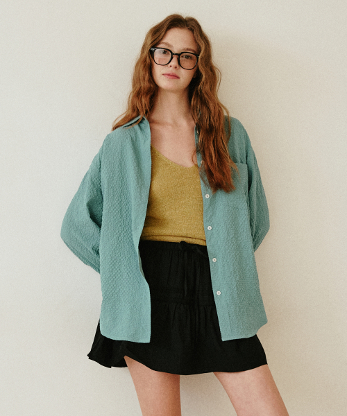 LEFTSEOUL（レフトソウル）の「シアサーカー ルーズフィット エンボシャツ [グリーン]（シャツ/ブラウス・レディース・グリーン・FREE）」の2枚目の写真