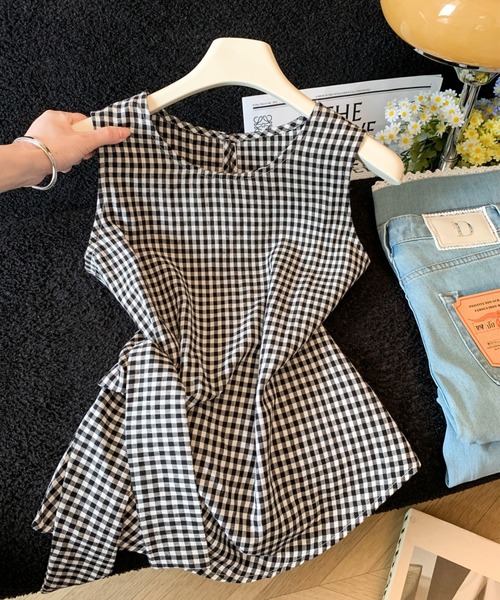 LUCPY(ラクピー)の「ギンガムチェックリボンペプラムブラウス(シャツ/ブラウス・レディース・ブラック/レッド・LARGE/MEDIUM/SMALL)」の4枚目の写真