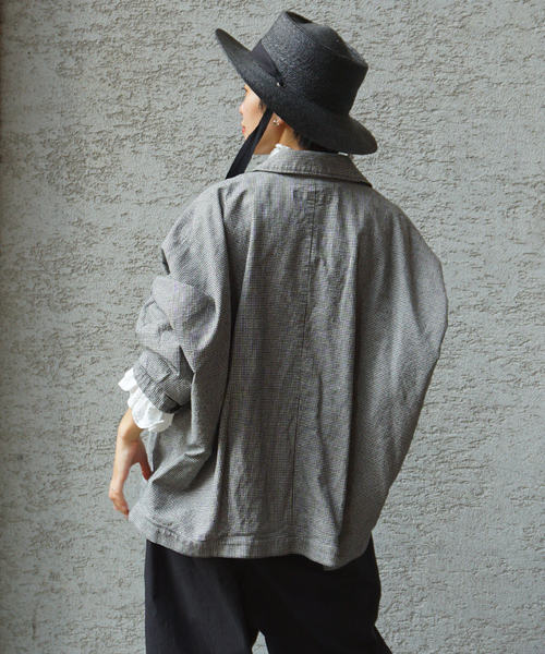 JOURNAL STANDARD LUXE(ジャーナルスタンダード ラックス)の「CLアムンゼン ドルマンジャケット(その他アウター・レディース・ブラック系その他/ブラック・FREE)」の18枚目の写真