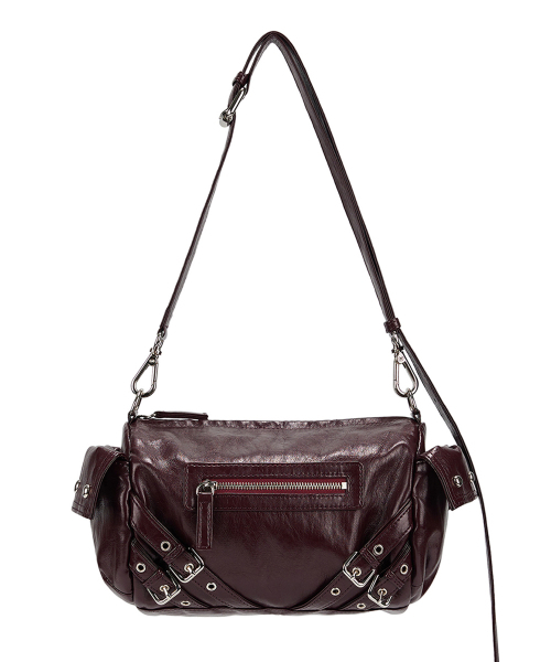 DEINET(ダイニット)の「STUD POCKET BAG IN BURGUNDY(ショルダーバッグ・レディース・その他・FREE)」の1枚目の写真