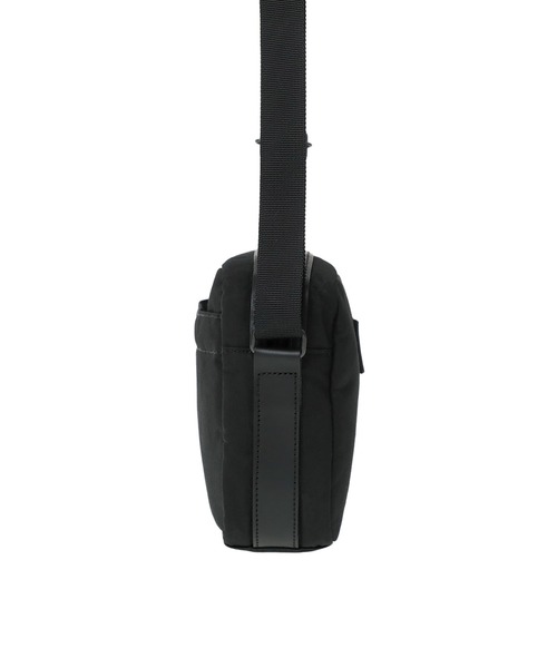 Manhattan Portage BLACK LABEL(マンハッタンポーテージ ブラックレーベル)の「NORFOLK BAG MILLERAIN(ショルダーバッグ・メンズ・ブラック/ブラウン・X-SMALL)」の4枚目の写真