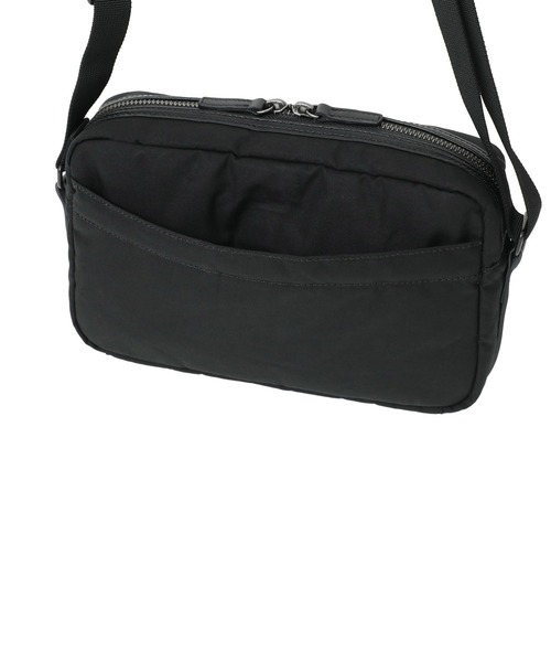 Manhattan Portage BLACK LABEL(マンハッタンポーテージ ブラックレーベル)の「NORFOLK BAG MILLERAIN(ショルダーバッグ・メンズ・ブラック/ブラウン・X-SMALL)」の8枚目の写真