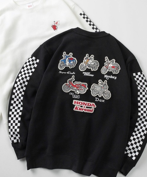 sanrio(サンリオ)の「【71】【HONDA/ホンダ】×【Sanrio/サンリオ】「スーパーカブ」「クロミ」コラボ 裏起毛スウェット フラッグ クロミ 刺繍&スリーブチェッカー柄//ウイングBOXバックプリントユニセックス/レディース/メンズ(スウェット・レディース・ホワイト/チャコールグレー/ホワイト系/ブラック・M/XL/L)」の4枚目の写真