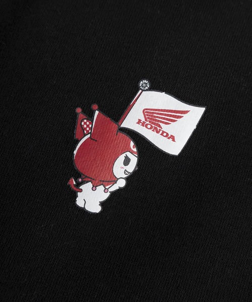 sanrio(サンリオ)の「【71】【HONDA/ホンダ】×【Sanrio/サンリオ】「スーパーカブ」「クロミ」コラボ 裏起毛スウェット フラッグ クロミ 刺繍&スリーブチェッカー柄//ウイングBOXバックプリントユニセックス/レディース/メンズ(スウェット・レディース・ホワイト/チャコールグレー/ホワイト系/ブラック・M/XL/L)」の15枚目の写真