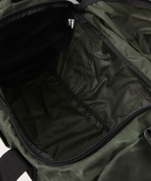 DAKINE(ダカイン)の「DAKINE EQ DUFFLE 2.0 35L 【2026年秋冬モデル】/ダカインダッフルバッグ(ボストンバッグ・メンズ・ブラック/ピンク/ブラックミックス/ブラック系その他2・FREE)」の5枚目の写真
