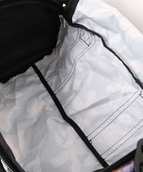 DAKINE(ダカイン)の「DAKINE EQ DUFFLE 2.0 35L 【2026年秋冬モデル】/ダカインダッフルバッグ(ボストンバッグ・メンズ・ブラック/ピンク/ブラックミックス/ブラック系その他2・FREE)」の7枚目の写真
