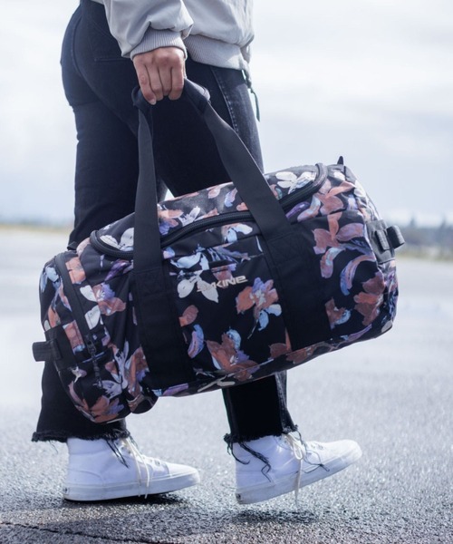 DAKINE(ダカイン)の「DAKINE EQ DUFFLE 2.0 35L 【2026年秋冬モデル】/ダカインダッフルバッグ(ボストンバッグ・メンズ・ブラック/ピンク/ブラックミックス/ブラック系その他2・FREE)」の13枚目の写真