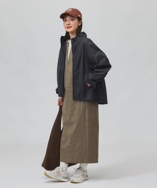 NEW BALANCE(ニューバランス)の「【別注】ニューバランス New Balance コーデュロイドレス 限定コラボ(ワンピース・レディース・ブラウン/ダークグレー・XL/S/M/L)」の4枚目の写真