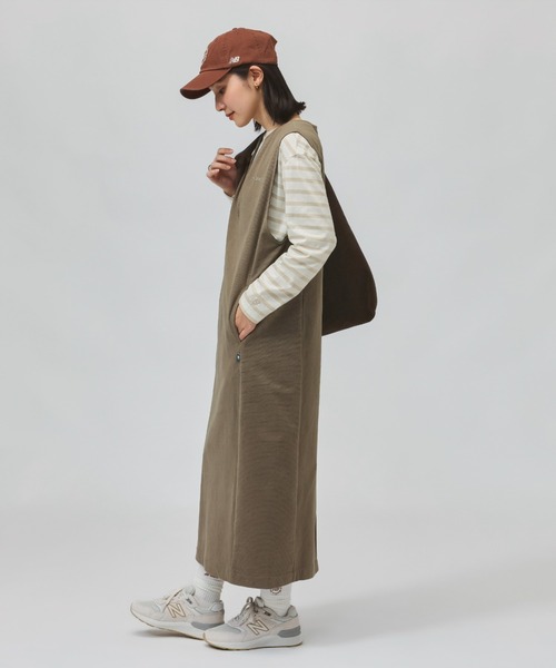 NEW BALANCE(ニューバランス)の「【別注】ニューバランス New Balance コーデュロイドレス 限定コラボ(ワンピース・レディース・ブラウン/ダークグレー・XL/S/M/L)」の5枚目の写真