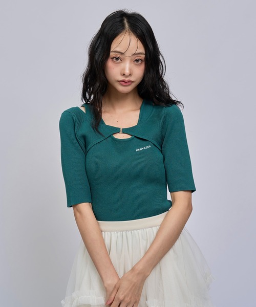 REDYAZEL(レディアゼル)の「フロントホックレイヤードライクリブニットトップス(ニット/セーター・レディース・ホワイト/ブラック/ブラウン/グリーン・FREE)」の18枚目の写真