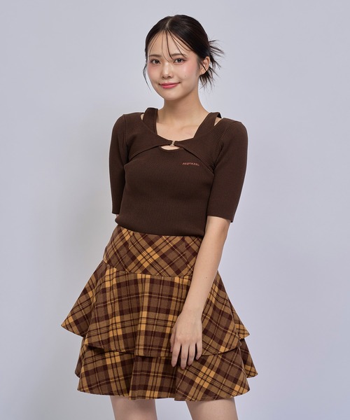 REDYAZEL(レディアゼル)の「フロントホックレイヤードライクリブニットトップス(ニット/セーター・レディース・ホワイト/ブラック/ブラウン/グリーン・FREE)」の10枚目の写真