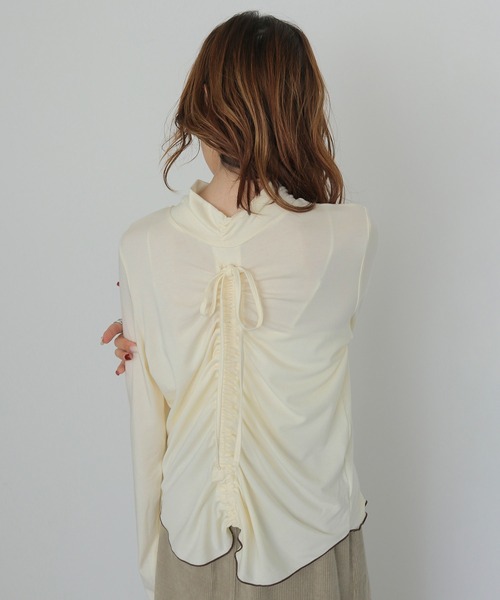 CLEIO(クレイオ)の「【CLEIO】2WAYメロウギャザーカットソー 2WAY MELLOW GATHER CUTSEW(Tシャツ/カットソー・レディース・ブラック/アイボリー・FREE)」の13枚目の写真