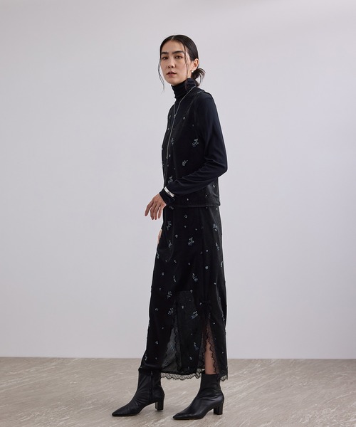 SALON adam et rope'(サロン アダム エ ロペ)の「ビジューメッシュベロアスカート / セットアップ対応(スカート・レディース・ブラック/イエロー系その他5・FREE)」の20枚目の写真