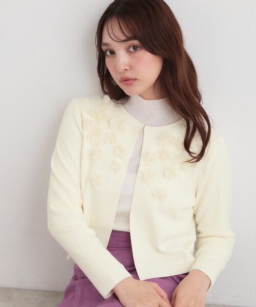 Sunauna(スーナウーナ)の「【手洗い可】花モチーフ付カーディガン(カーディガン/ボレロ・レディース・ネイビー/オフホワイト/パープル・34/38/40)」の1枚目の写真