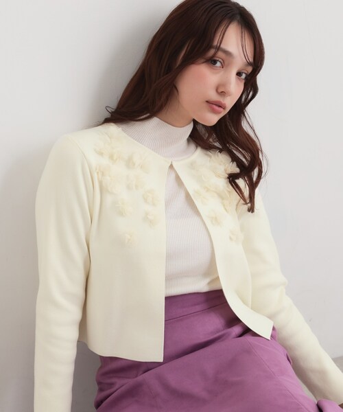 Sunauna(スーナウーナ)の「【手洗い可】花モチーフ付カーディガン(カーディガン/ボレロ・レディース・ネイビー/オフホワイト/パープル・34/38/40)」の10枚目の写真