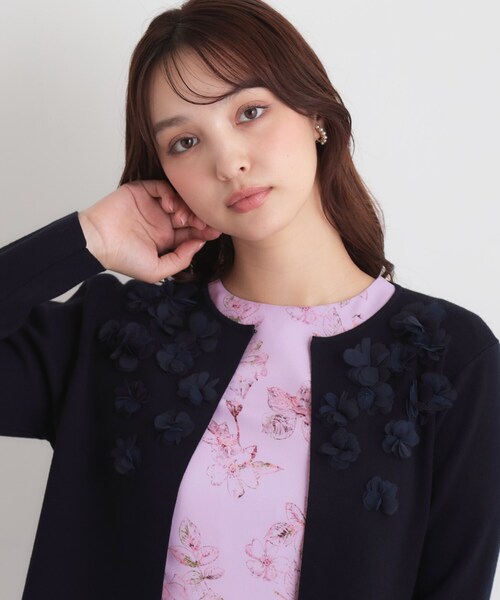 Sunauna(スーナウーナ)の「【手洗い可】花モチーフ付カーディガン(カーディガン/ボレロ・レディース・ネイビー/オフホワイト/パープル・34/38/40)」の17枚目の写真