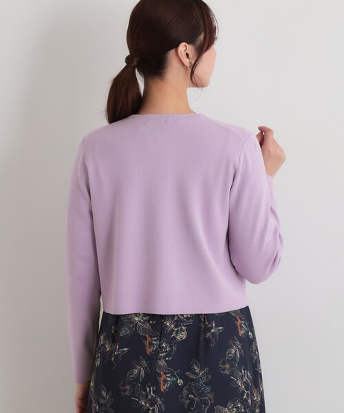 Sunauna(スーナウーナ)の「【手洗い可】花モチーフ付カーディガン(カーディガン/ボレロ・レディース・ネイビー/オフホワイト/パープル・34/38/40)」の4枚目の写真