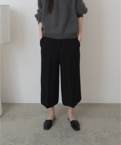 FROMWHERE(フロムウェア)の「ツイル バミューダパンツ ブラック(その他パンツ・レディース・その他・SMALL/MEDIUM)」の3枚目の写真