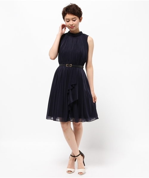 URBAN RESEARCH（アーバンリサーチ）の「UR COUTURE MAISON エスパンディフリルワンピース（ドレス・レディース・ピンク/ネイビー/グレー・38）」の9枚目の写真