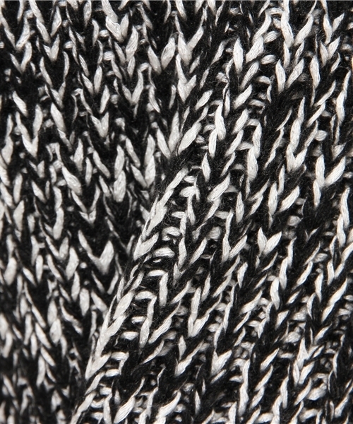 MOUSSY（マウジー）の「HL SLEEVELESS KNITTED LONG TOP（タンクトップ・レディース・ブラック系その他/ブラック・FREE）」の4枚目の写真