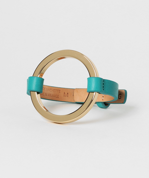 MAISON BOINET(メゾンボワネ)の「MAISON BOINET サークルスリムベルトバングル(ブレスレット・レディース・ターコイズブルー/ネイビー・MEDIUM/SMALL)」の2枚目の写真