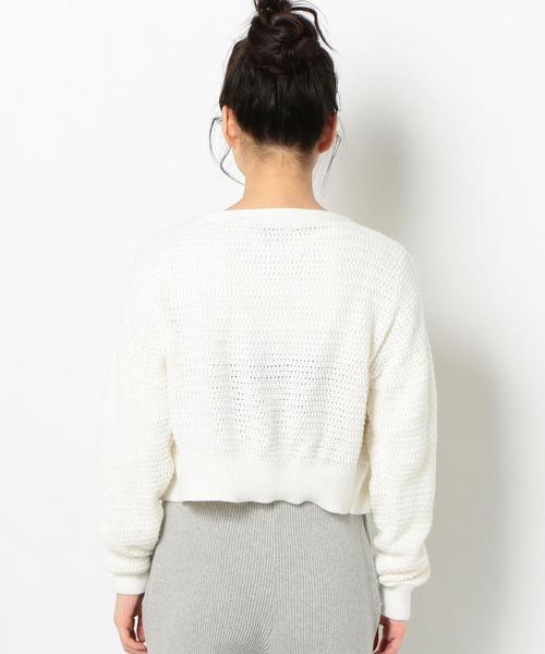 Another Edition(アナザーエディション)の「スカシVネックショートカーディガン ◆(カーディガン/ボレロ・レディース・ネイビー/オフホワイト/ライトピンク・FREE)」の4枚目の写真