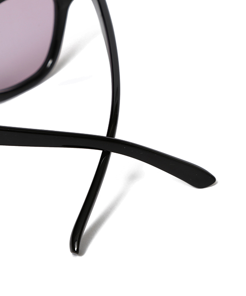 BEAMS（ビームス）の「BEAMS / カラーレンズ サングラス(Tint)（サングラス・メンズ・パープル/レッド/ピンク/イエロー/グリーン・ONE SIZE）」の12枚目の写真