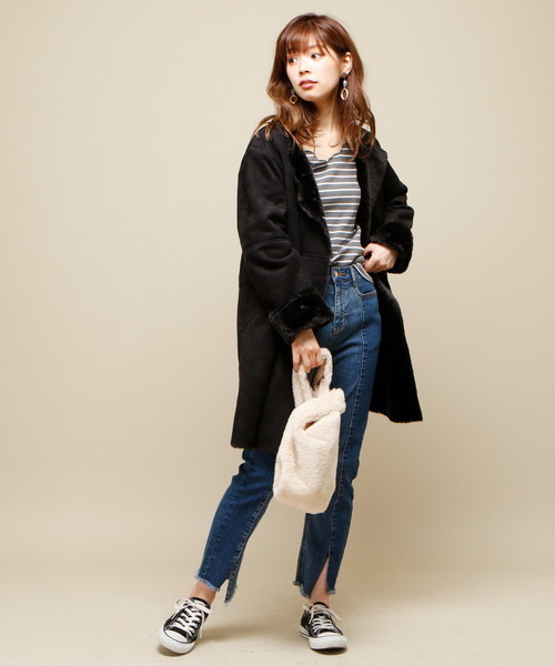 natural couture(ナチュラルクチュール)の「ムートンノーカラーコート(ムートンコート・レディース・ブラック/ベージュ/キャメル・FREE)」の11枚目の写真